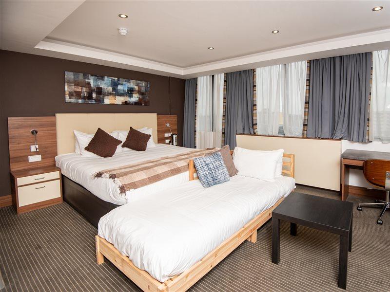 Livin' Serviced Apartments Вотфорд Екстер'єр фото