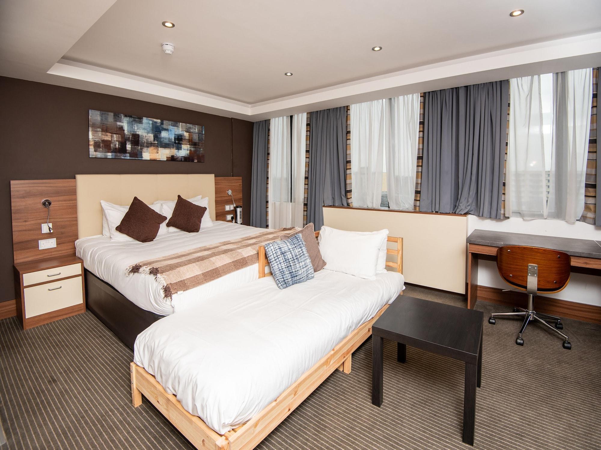 Livin' Serviced Apartments Вотфорд Екстер'єр фото