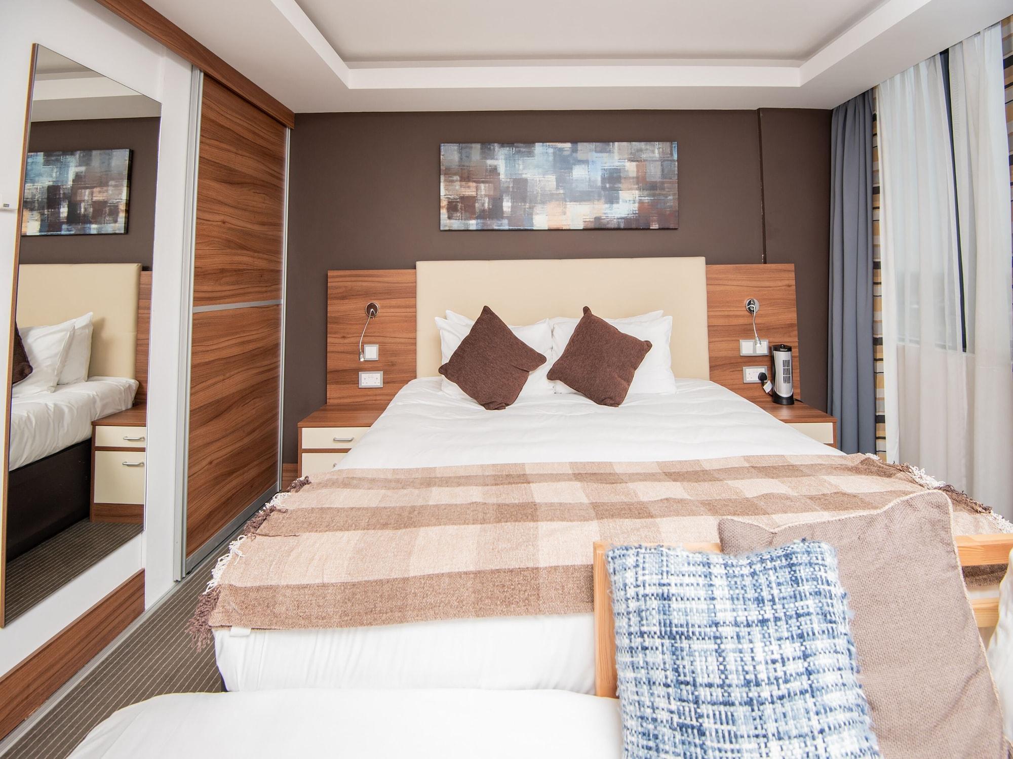Livin' Serviced Apartments Вотфорд Екстер'єр фото
