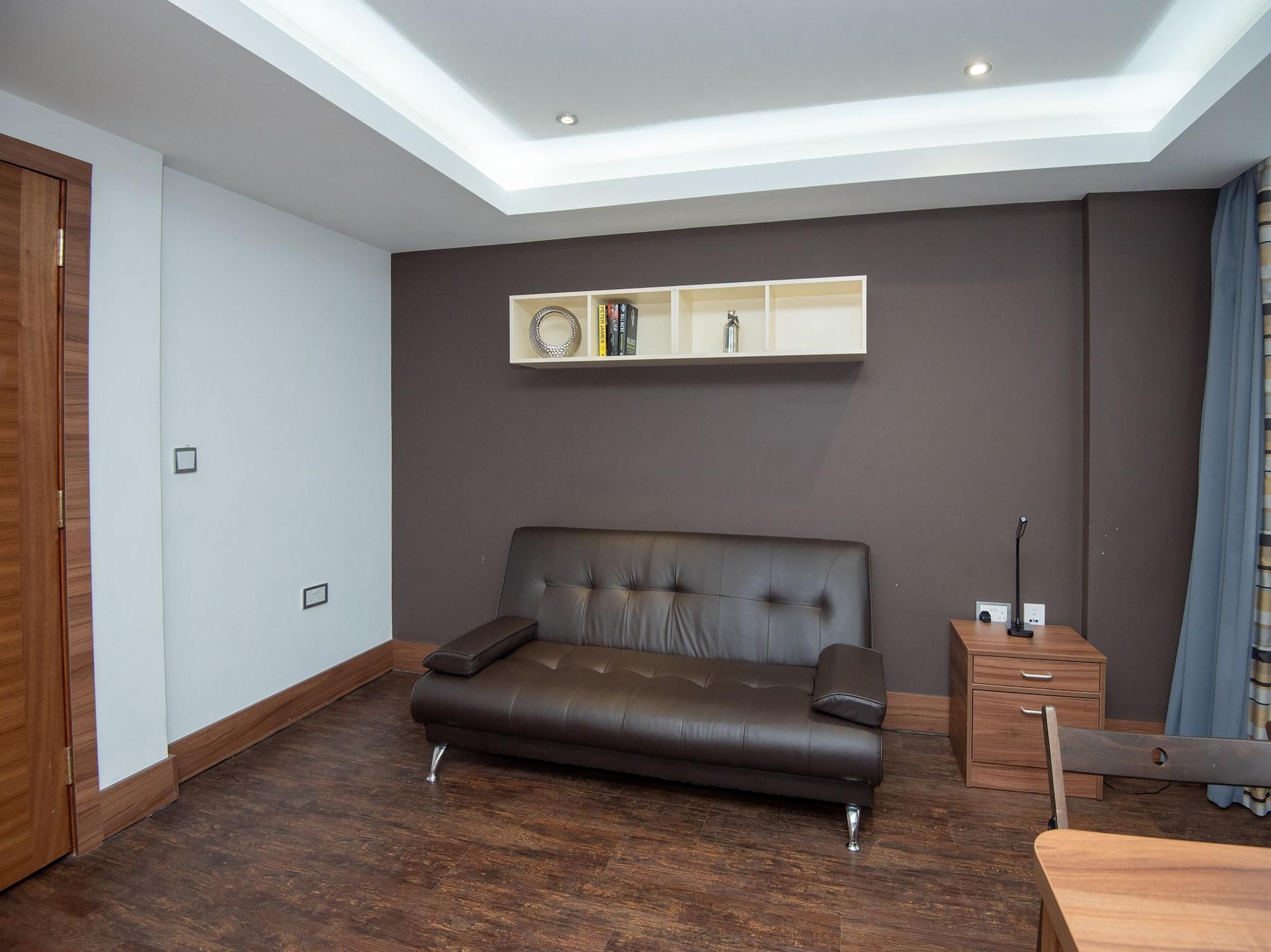 Livin' Serviced Apartments Вотфорд Екстер'єр фото